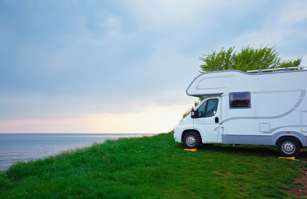 How to Extend Off-Grid Stays with Advanced Solar Power Systems